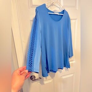 NIP Susan Graver Blue Lace Sleeve Blouse